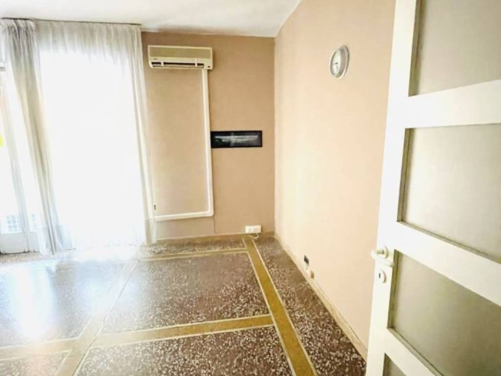 ufficio in affitto a Massa in zona Centro Storico