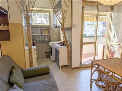 appartamento in affitto a Massa in zona Marina di Massa