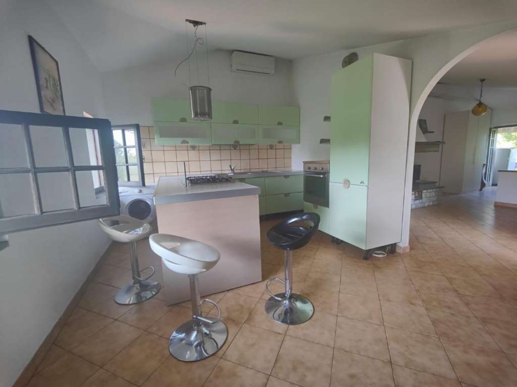 casa indipendente in affitto a Massa in zona Marina di Massa