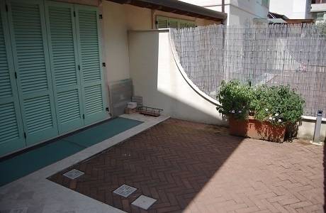 casa indipendente in affitto a Montignoso in zona Cinquale