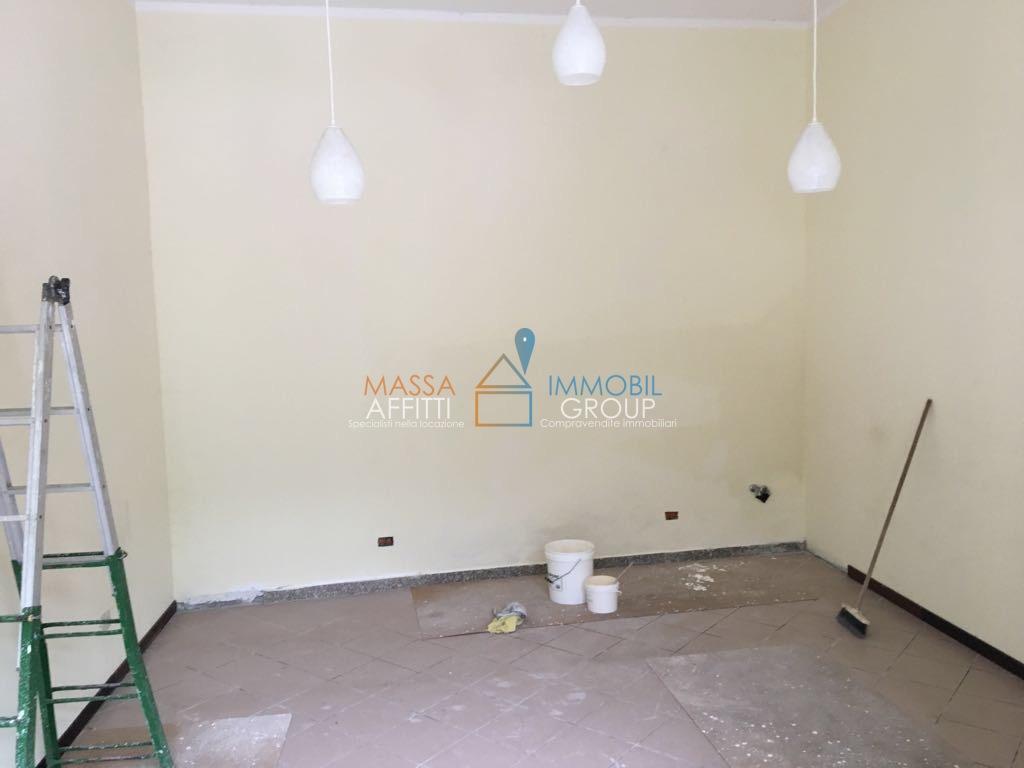 appartamento in affitto a Montignoso