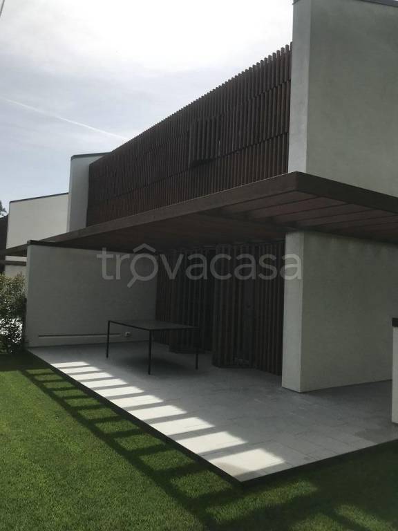casa indipendente in affitto a Montignoso in zona Cinquale