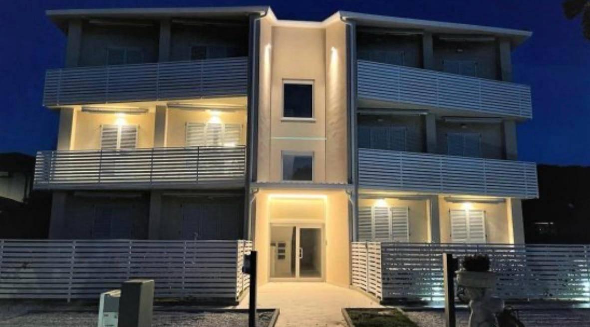 appartamento in affitto a Montignoso in zona Cinquale