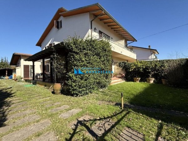 casa indipendente in affitto a Montignoso in zona Cinquale