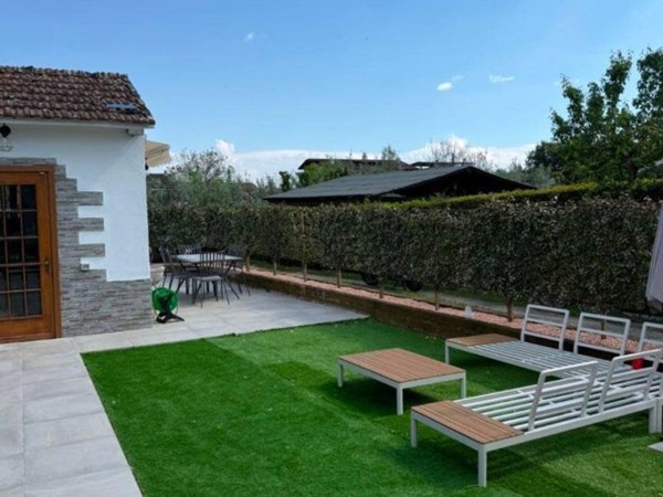 casa indipendente in affitto a Montignoso in zona Debbia