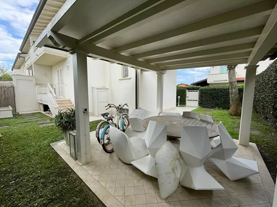 casa indipendente in affitto a Montignoso in zona Cinquale