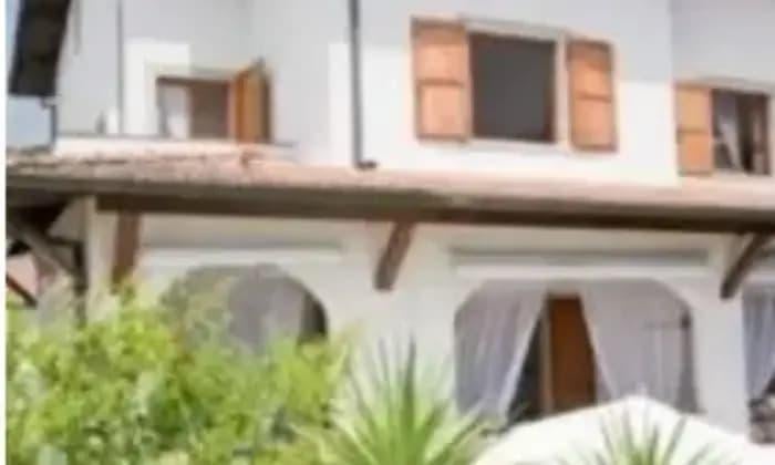 casa indipendente in affitto a Montignoso