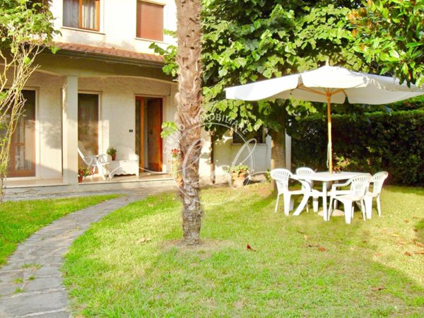 appartamento in affitto a Montignoso in zona Cinquale