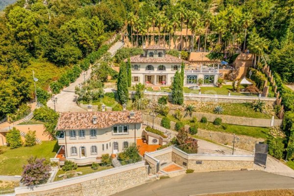 villa in affitto a Montignoso