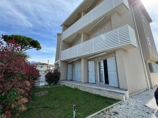 appartamento in affitto a Montignoso in zona Cinquale