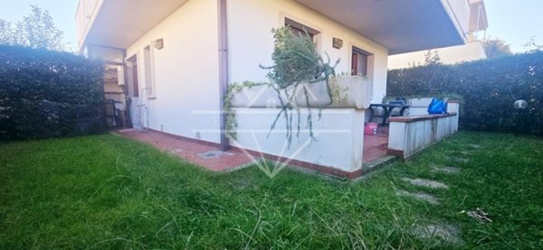 appartamento in affitto a Montignoso in zona Cinquale