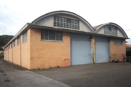 locale commerciale in affitto a Montignoso