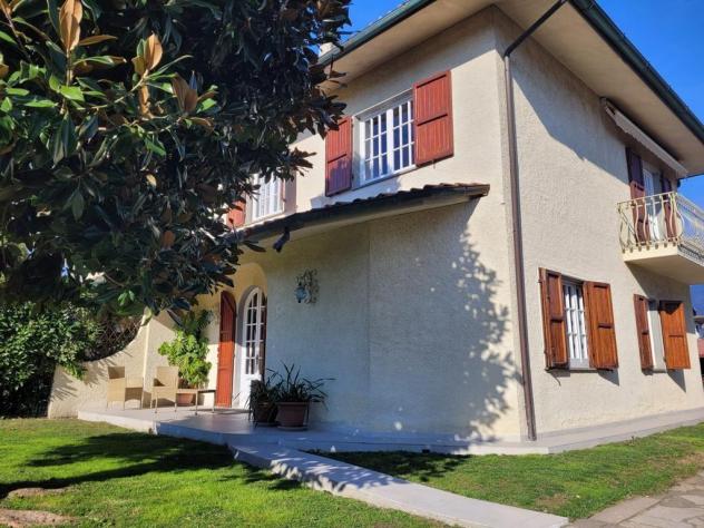 casa indipendente in affitto a Montignoso in zona Cinquale