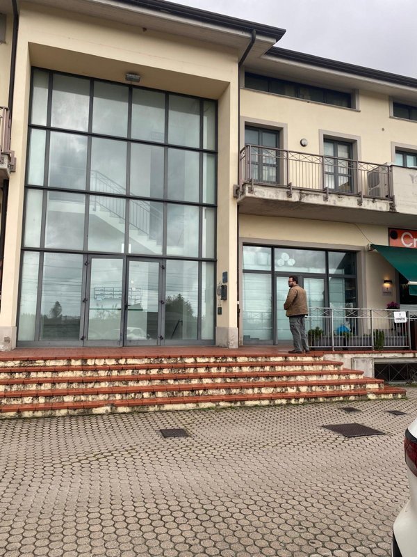 ufficio in affitto a Montignoso