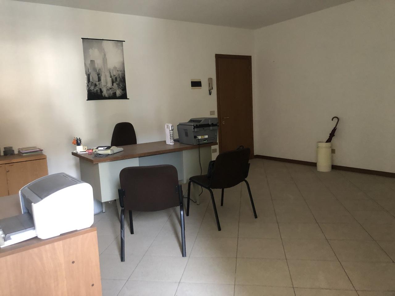 appartamento in affitto a Montignoso