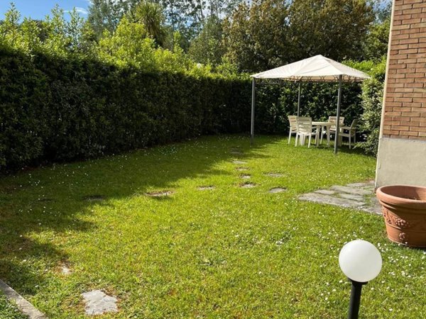 appartamento in affitto a Montignoso in zona Cinquale