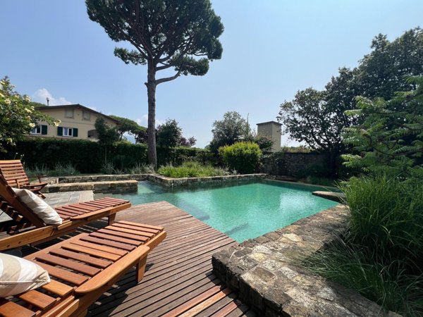 casa indipendente in affitto a Montignoso in zona Cinquale