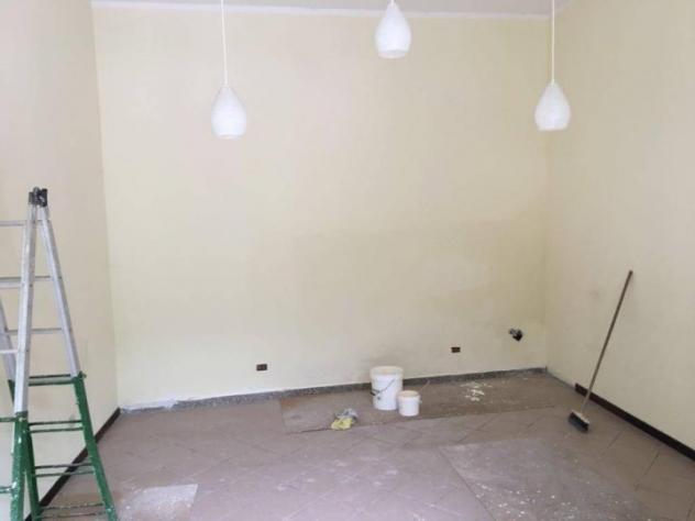 negozio in affitto a Montignoso