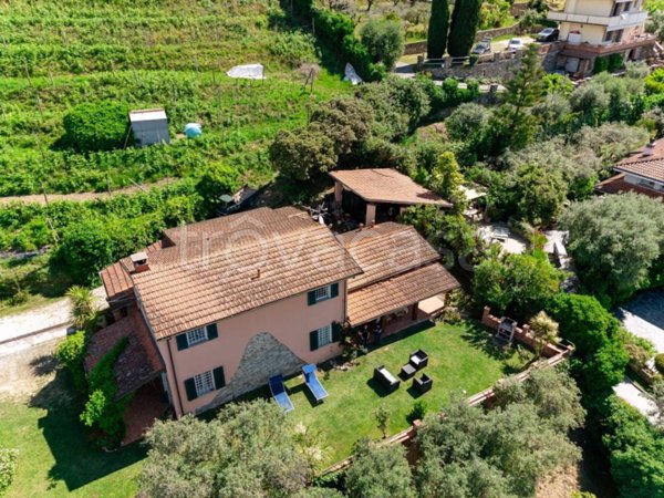casa indipendente in affitto a Montignoso