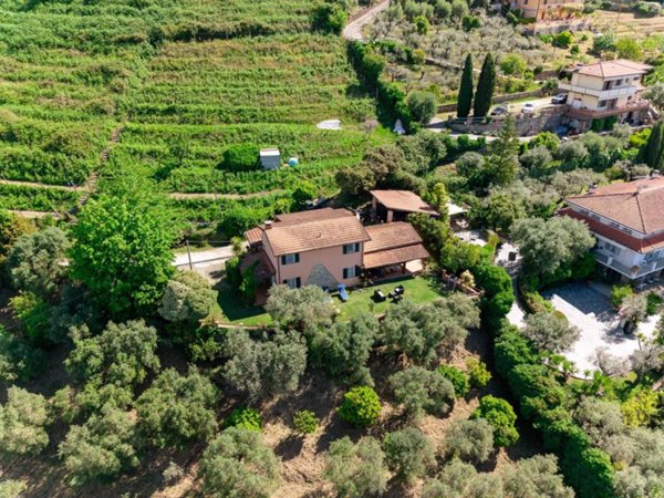 casa indipendente in affitto a Montignoso in zona Capanne