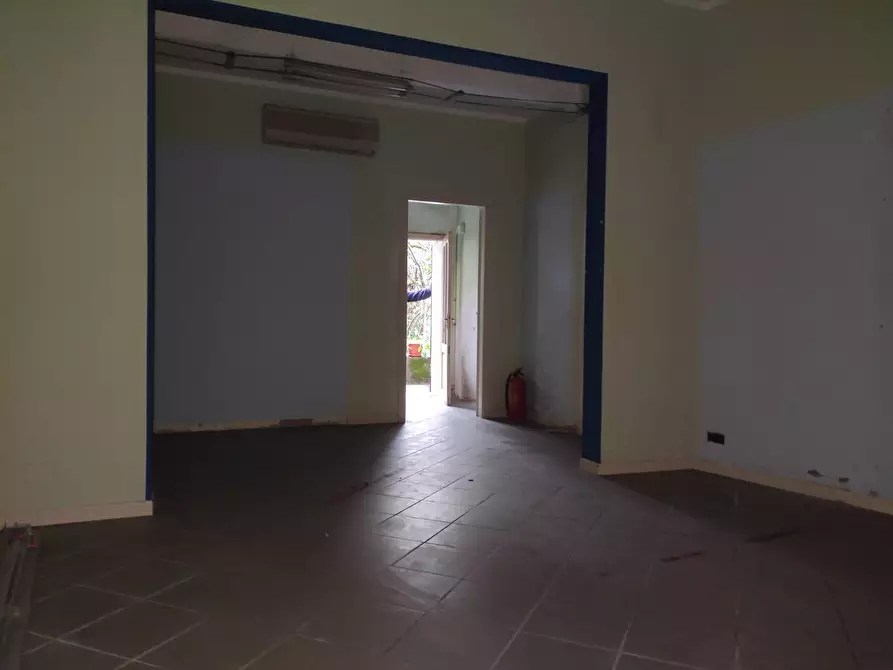 negozio in affitto ad Altopascio