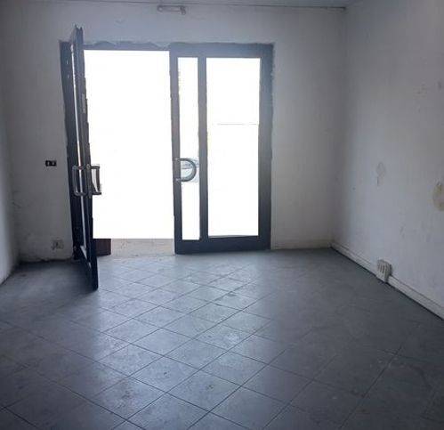 negozio in affitto ad Altopascio