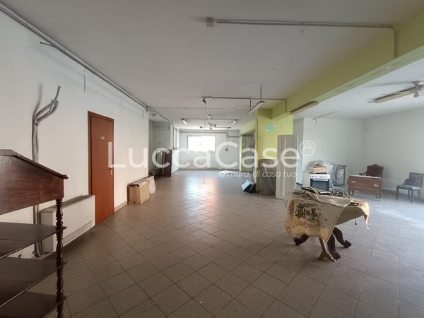 locale commerciale in affitto ad Altopascio in zona Marginone