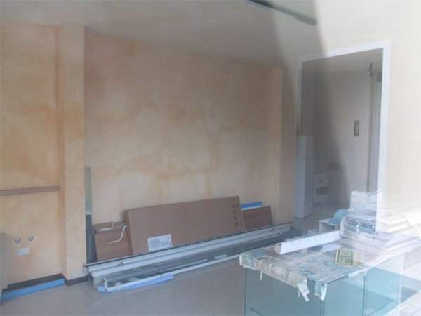 negozio in affitto ad Altopascio