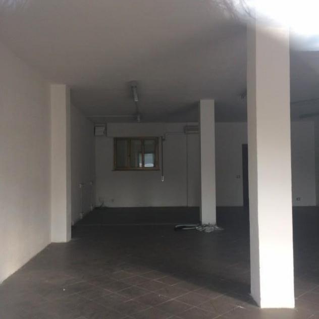 locale commerciale in affitto ad Altopascio