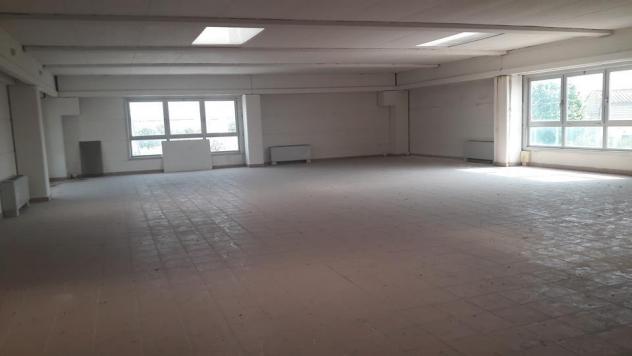 negozio in affitto ad Altopascio