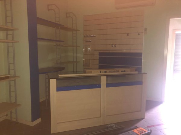 locale commerciale in affitto ad Altopascio in zona Spianate