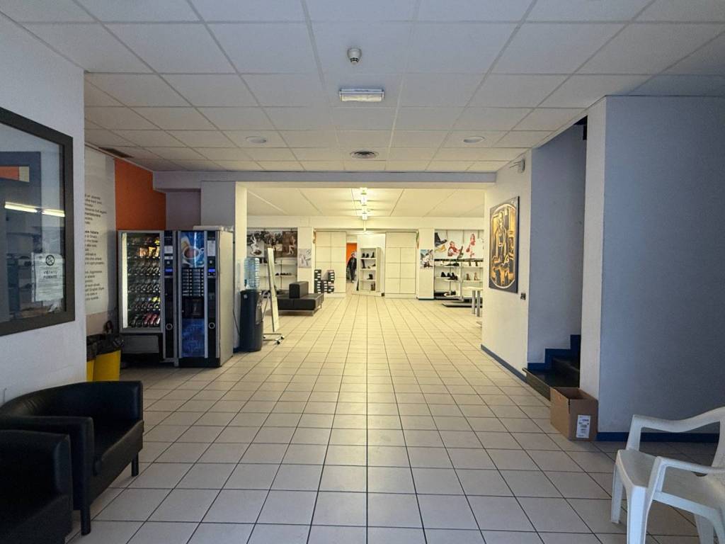 locale commerciale in affitto ad Altopascio