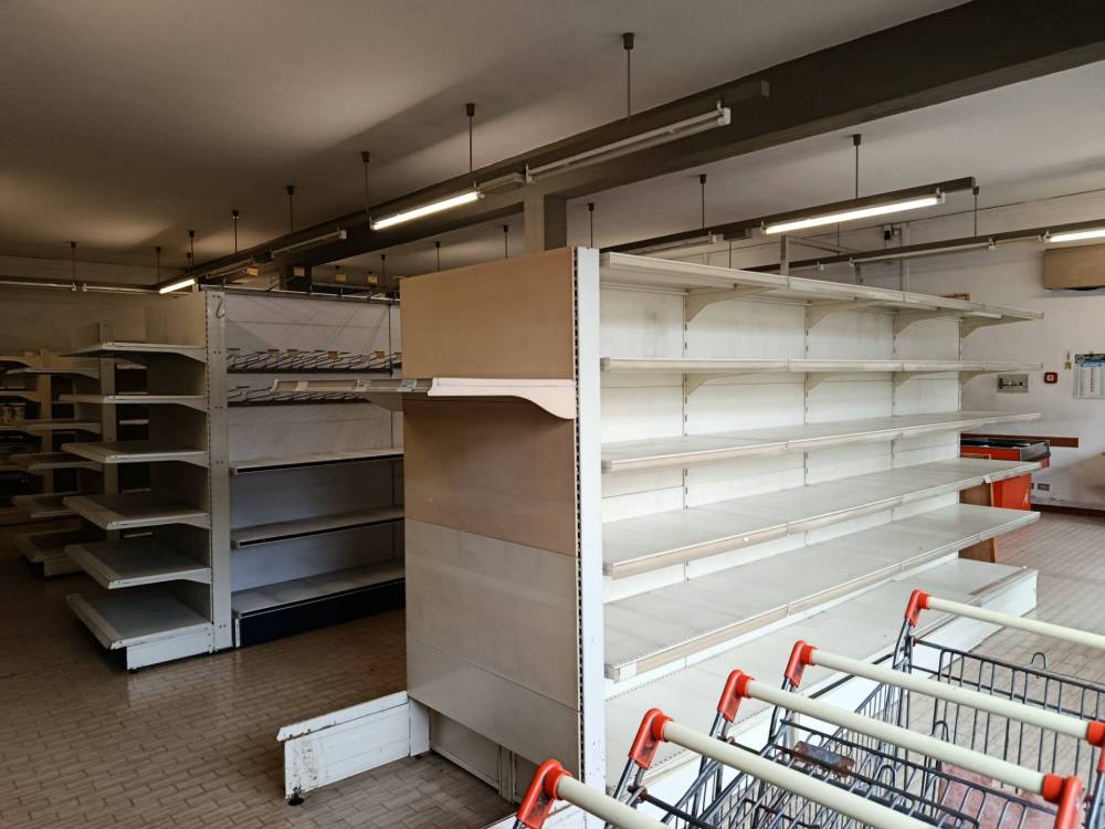 negozio in affitto ad Altopascio