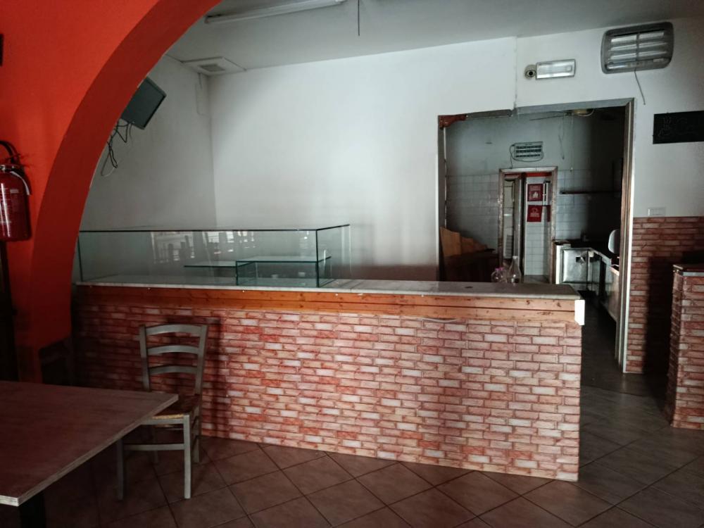 locale commerciale in affitto ad Altopascio