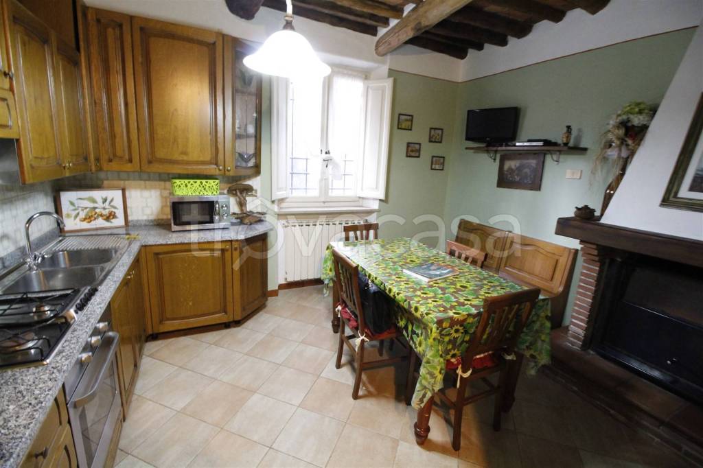 appartamento in affitto a Borgo a Mozzano in zona Valdottavo