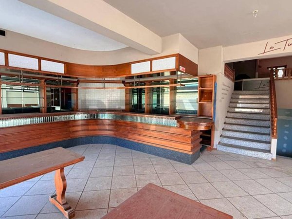 negozio in affitto a Borgo a Mozzano in zona Chifenti