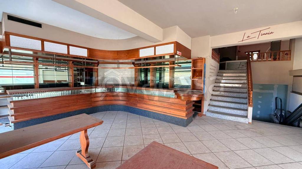 negozio in affitto a Borgo a Mozzano