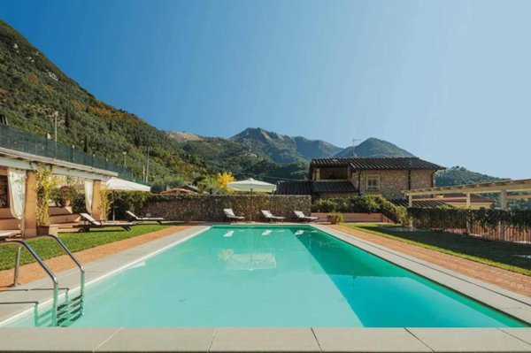 casa indipendente in affitto a Camaiore