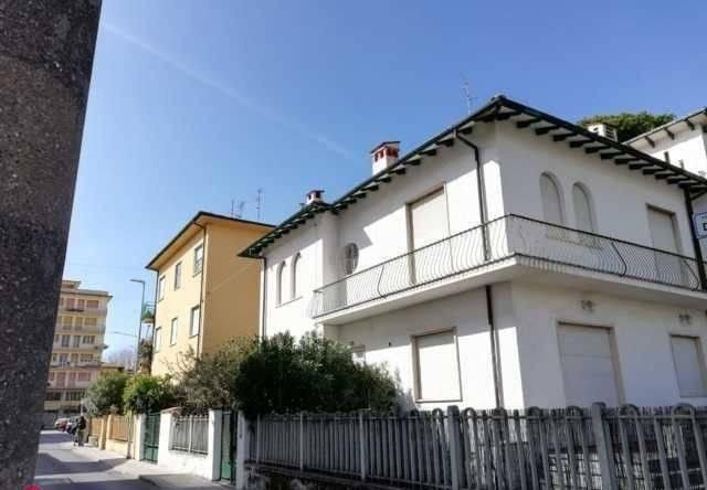 appartamento in affitto a Camaiore in zona Lido di Camaiore