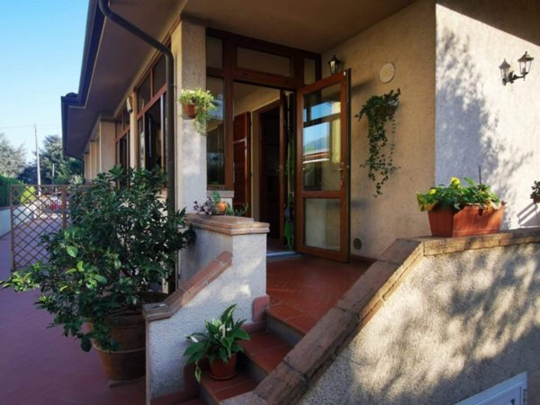 casa indipendente in affitto a Camaiore