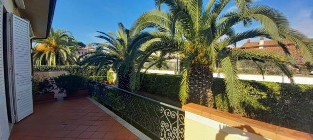 casa indipendente in affitto a Camaiore in zona Lido di Camaiore