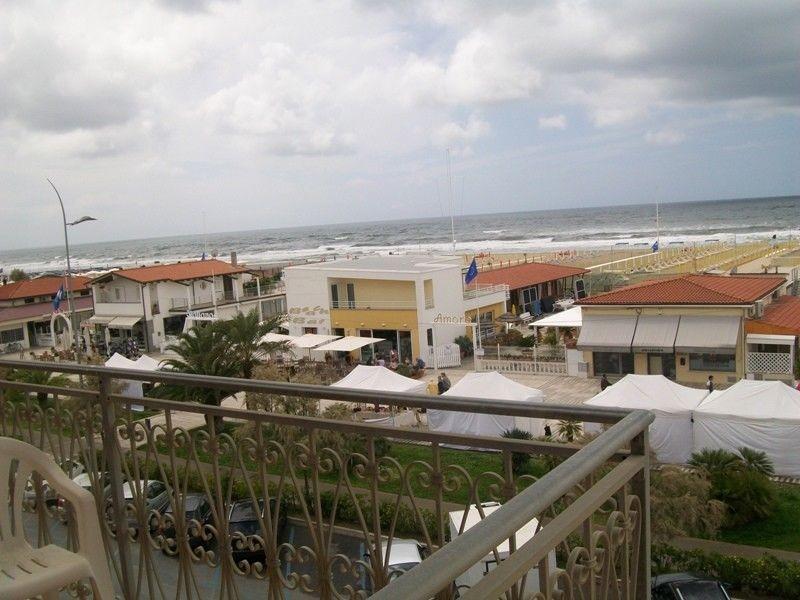 appartamento in affitto a Camaiore in zona Lido di Camaiore