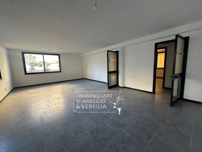 ufficio in affitto a Camaiore
