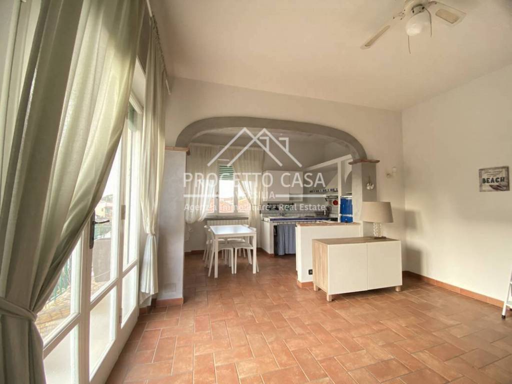 appartamento in affitto a Camaiore in zona Lido di Camaiore