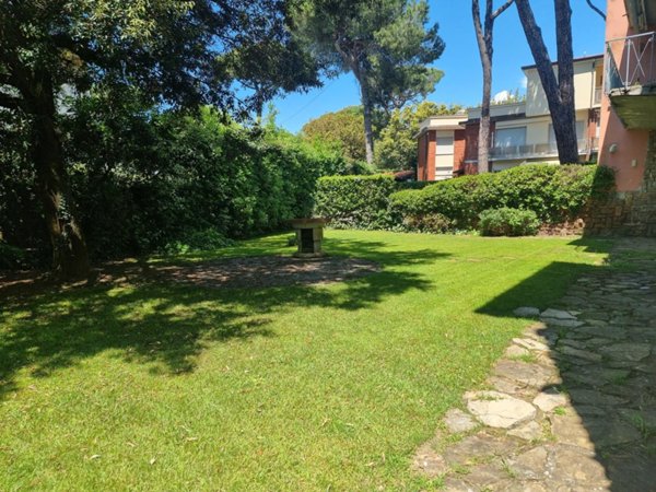 casa indipendente in affitto a Camaiore in zona Lido di Camaiore