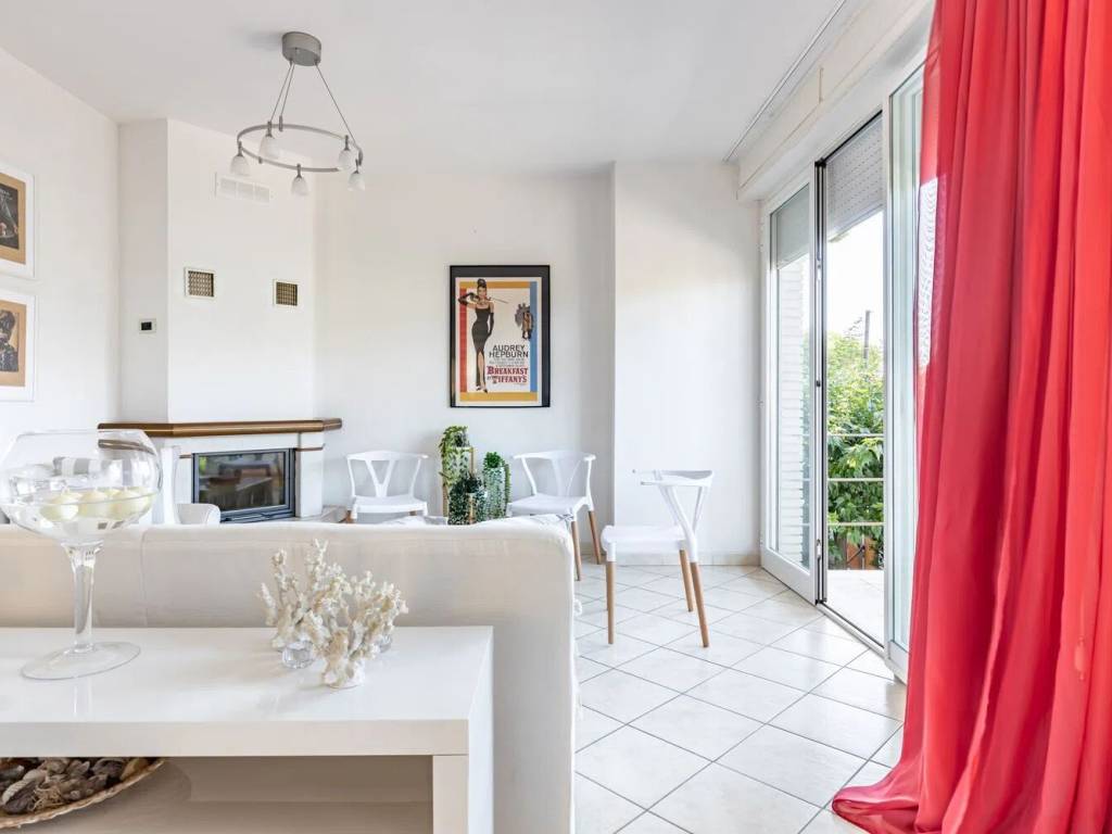 appartamento in affitto a Camaiore in zona Lido di Camaiore