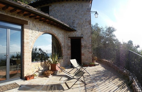 casa indipendente in affitto a Camaiore
