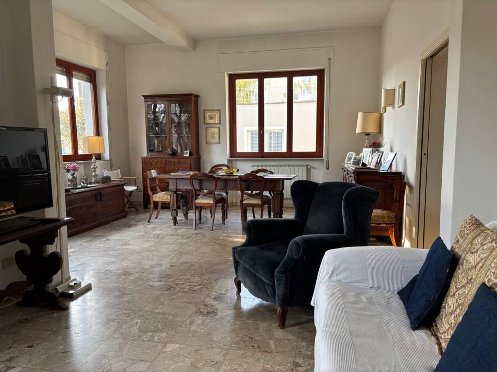 casa indipendente in affitto a Camaiore in zona Lido di Camaiore