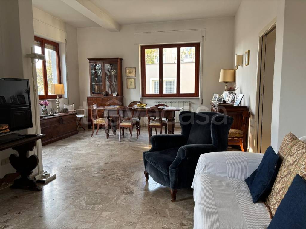 casa indipendente in affitto a Camaiore in zona Lido di Camaiore