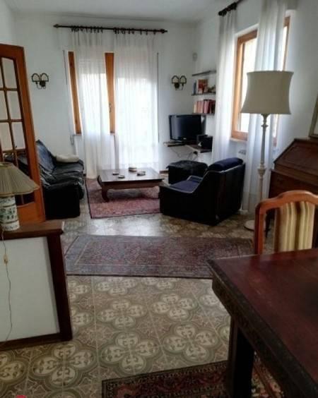 casa indipendente in affitto a Camaiore in zona Lido di Camaiore